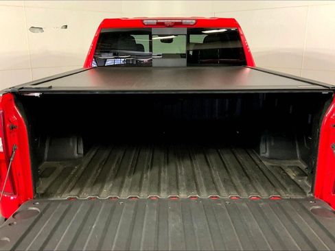 Used 2025 Chevrolet Silverado 1500 ZR2 w/ Technology Package image 4