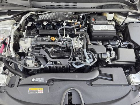 Used 2025 Toyota Corolla LE FWD image 28