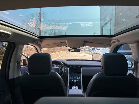 Used 2020 Land Rover Discovery Sport S image 36