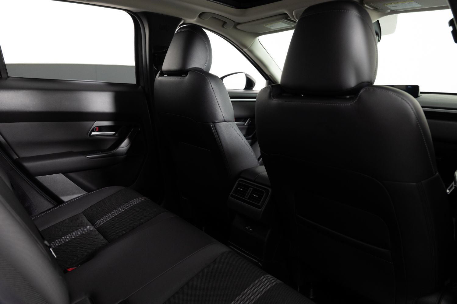 Used 2024 MAZDA CX-50 AWD 2.5 S w/ Cargo Package image 21