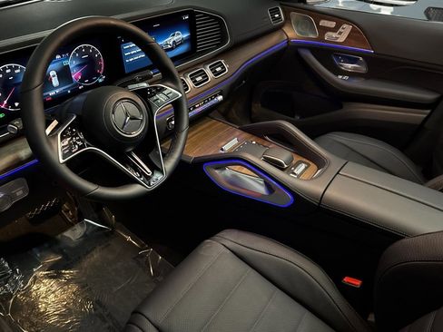New 2026 Mercedes-Benz GLE 580 4MATIC image 4