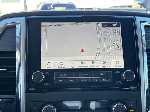 Used 2021 Nissan Titan SV w/ SV Convenience Package image 28