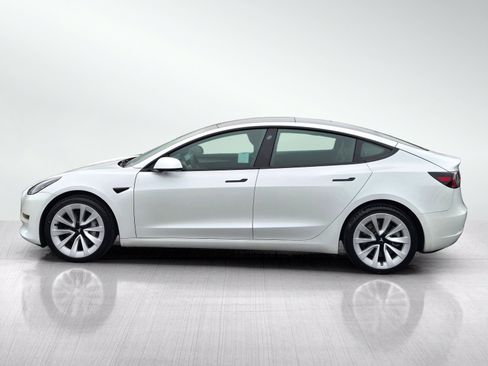 Used 2022 Tesla Model 3 RWD image 7