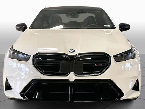 New 2026 BMW M5 w/ Executive Package image 3