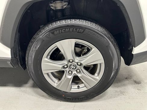 Used 2025 Toyota RAV4 XLE AWD/4WD image 63