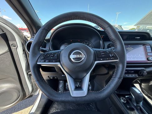 Used 2022 Nissan Kicks SR FWD image 27
