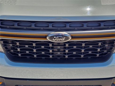 Used 2024 Ford Maverick Tremor w/ Tremor Off-Road Package AWD/4WD image 8