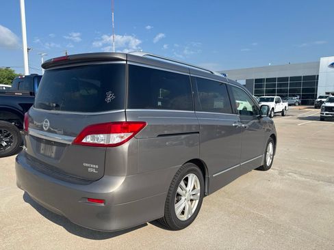 Used 2016 Nissan Quest SL FWD image 3