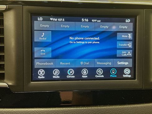 Used 2020 Chrysler Pacifica Touring-L FWD image 22