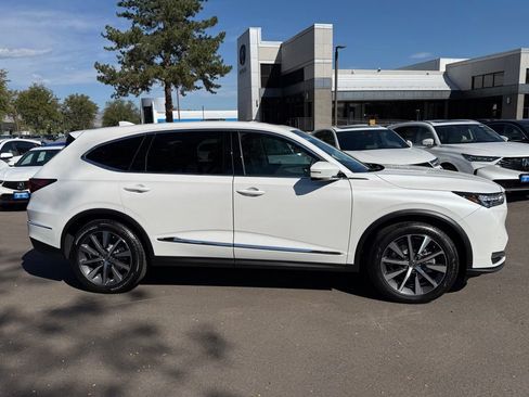 Certified 2026 Acura MDX w/ Technology Package AWD/4WD image 4
