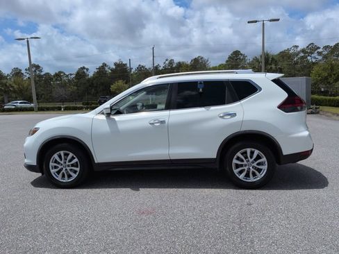 Used 2020 Nissan Rogue SV FWD image 8