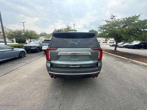 Used 2023 GMC Yukon Denali AWD/4WD image 4