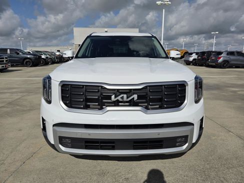 Used 2025 Kia Telluride SX w/ SX Captain's Chair Package FWD image 8