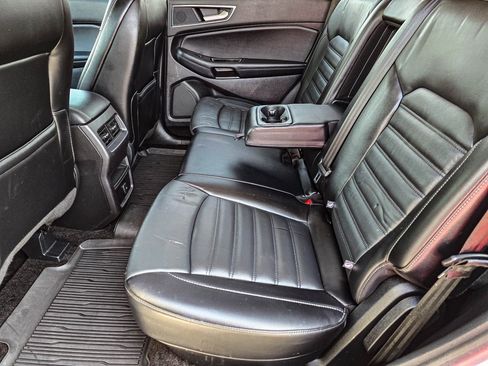 Used 2018 Ford Edge SEL w/ Equipment Group 201A image 33