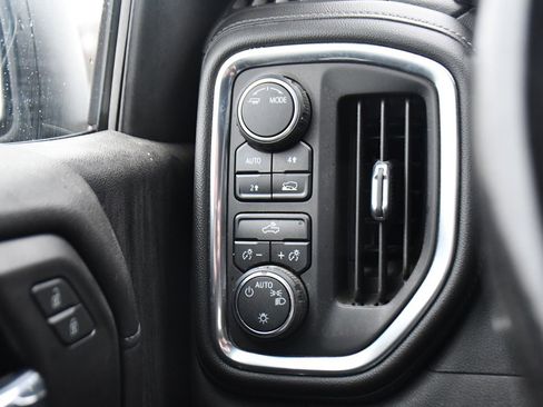 Used 2021 Chevrolet Silverado 1500 LT image 28