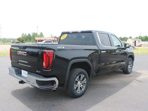Used 2025 GMC Sierra 1500 SLT AWD/4WD image 9