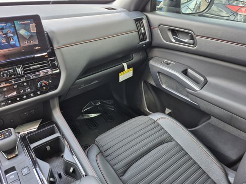 New 2026 Nissan Pathfinder Rock Creek AWD/4WD image 18