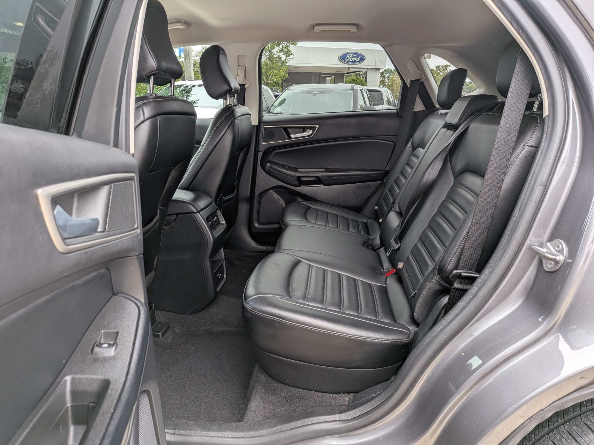 Used 2022 Ford Edge SEL AWD/4WD image 14