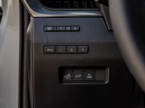 Used 2026 Lexus GX 550 w/ Cold Area Package AWD/4WD image 22