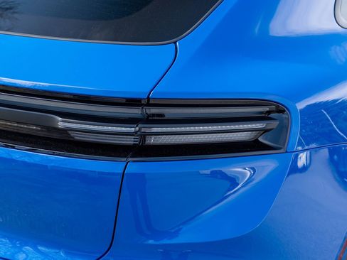 New 2026 Porsche Macan 4 Electric AWD/4WD image 14