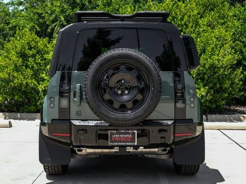 New 2026 Land Rover Defender 110 Trophy Edition AWD/4WD image 9