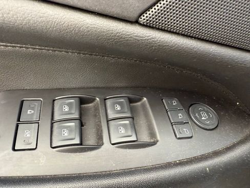 Used 2017 Cadillac Escalade ESV Premium Luxury image 11