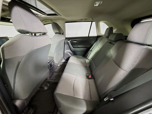 Certified 2019 Toyota RAV4 XLE w/ Convenience Package AWD/4WD image 23