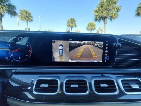 Used 2020 Mercedes-Benz GLE 350 4MATIC image 28