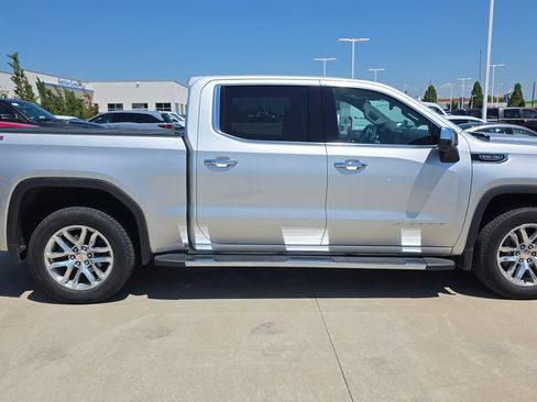 Used 2019 GMC Sierra 1500 SLT w/ SLT Premium Plus Package AWD/4WD image 6