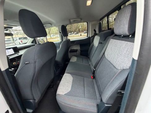 Certified 2022 Ford Maverick XLT w/ XLT Luxury Package image 15