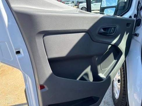 Used 2025 Ford Transit 250 Low Roof w/ Exterior Upgrade Package RWD image 9