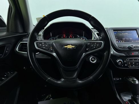 Used 2020 Chevrolet Equinox LT FWD image 19