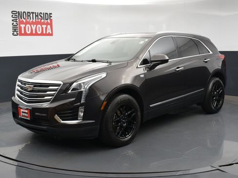 Used 2017 Cadillac XT5 Luxury w/ Driver Awareness Package image 8