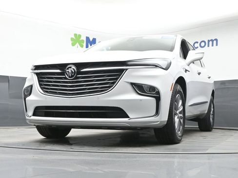 Used 2024 Buick Enclave Premium image 6