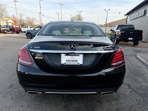 Used 2015 Mercedes-Benz C 300 4MATIC Sedan image 4