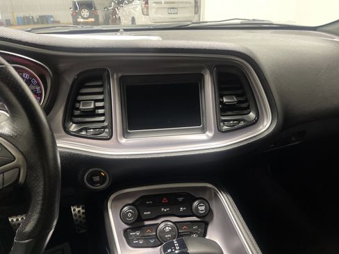 Used 2019 Dodge Challenger R/T image 19