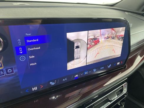 New 2026 Chevrolet Traverse Z71 w/ Driver Confidence Package image 15