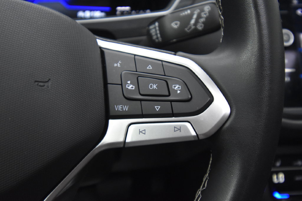 Used 2022 Volkswagen Tiguan SE FWD image 31