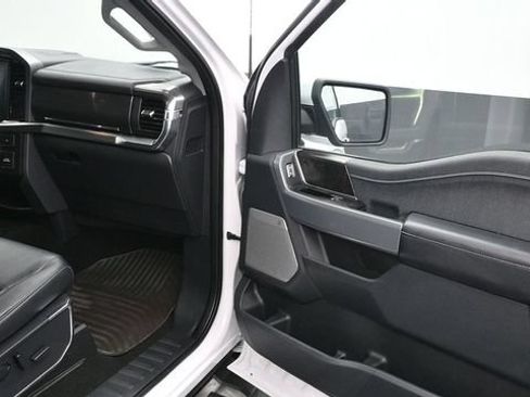 Used 2022 Ford F150 Lariat w/ Equipment Group 501A Mid AWD/4WD image 9