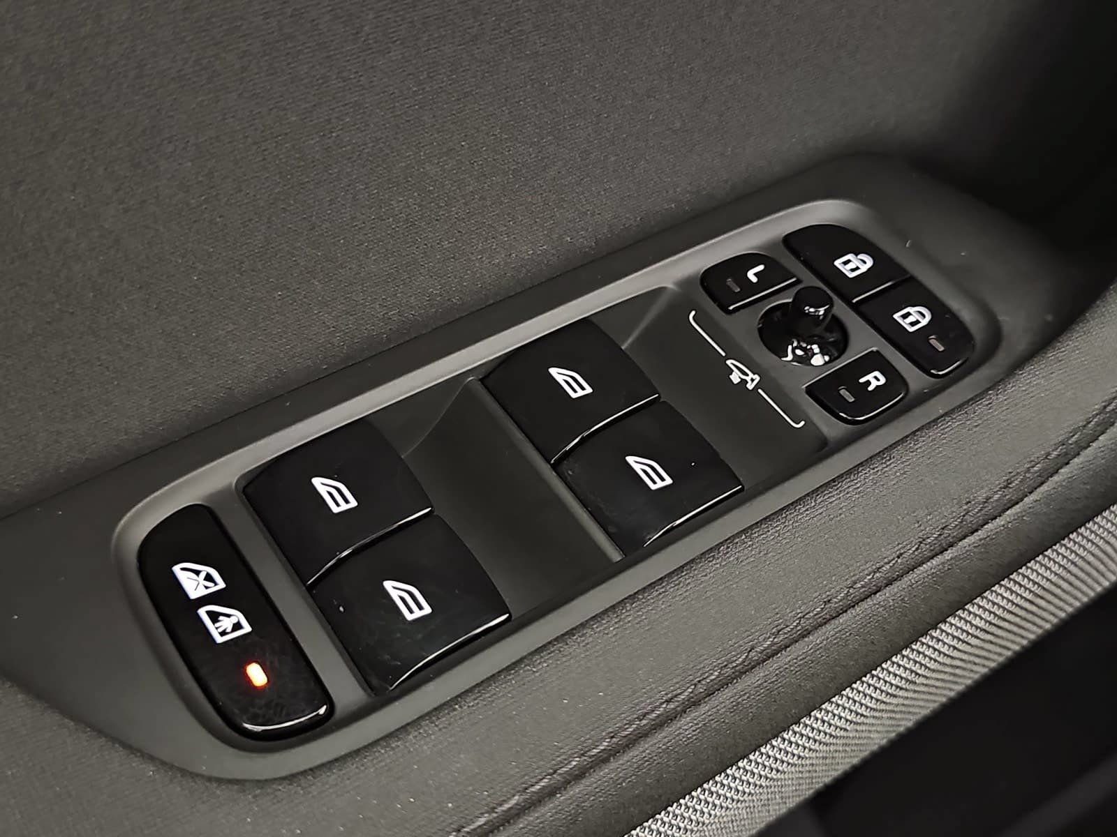 Used 2023 Polestar Polestar 2 w/ Pilot Pack AWD/4WD image 28