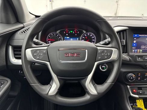 Used 2024 GMC Terrain SLE FWD image 15