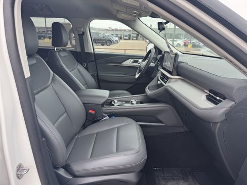 New 2026 Ford Explorer Active w/ Active Comfort Package RWD image 59