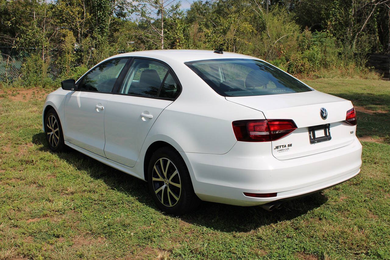 Used 2016 Volkswagen Jetta SE FWD image 9