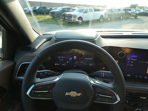 New 2026 Chevrolet Tahoe High Country w/ Sun And Tow Package AWD/4WD image 23