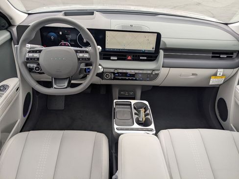 Certified 2025 Hyundai Ioniq 5 Limited image 28