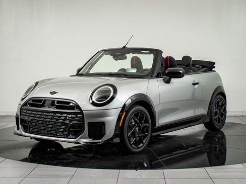 New 2026 MINI Cooper S image 2