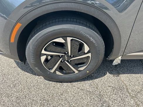 Certified 2024 Kia Sportage LX image 10