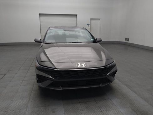 Used 2025 Hyundai Elantra SEL FWD image 14
