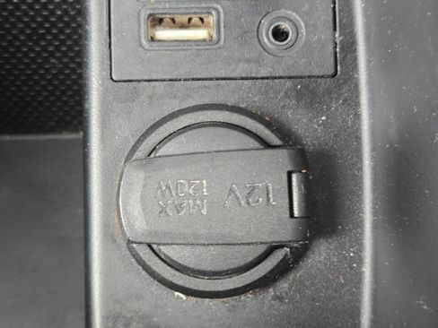 Used 2015 Hyundai Elantra SE FWD image 41