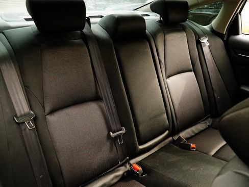 Used 2018 Honda Accord Hybrid image 29